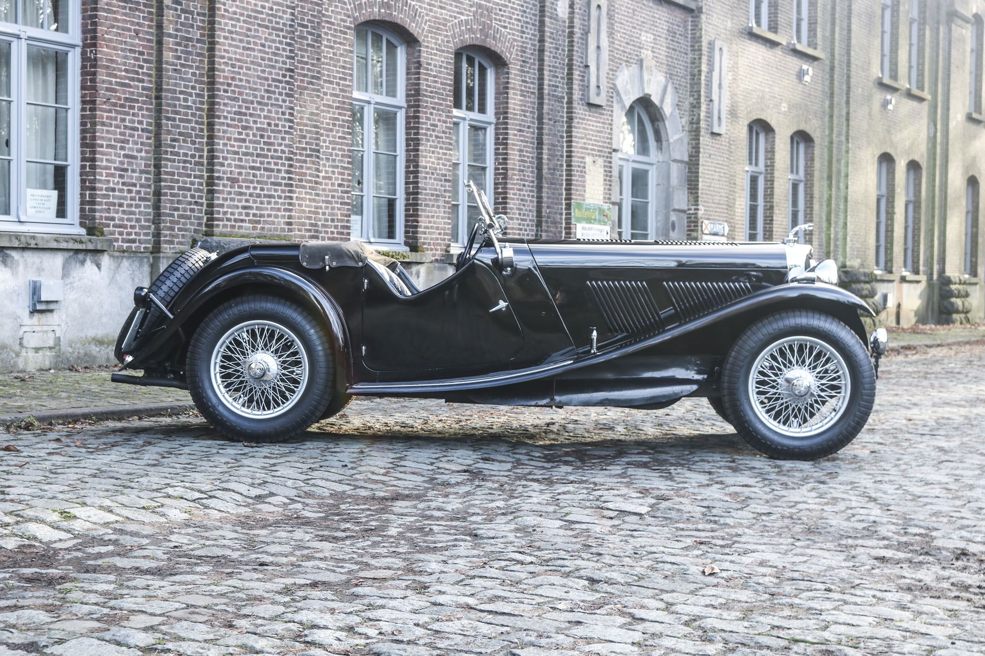 1938 AC 16/90, foto 12