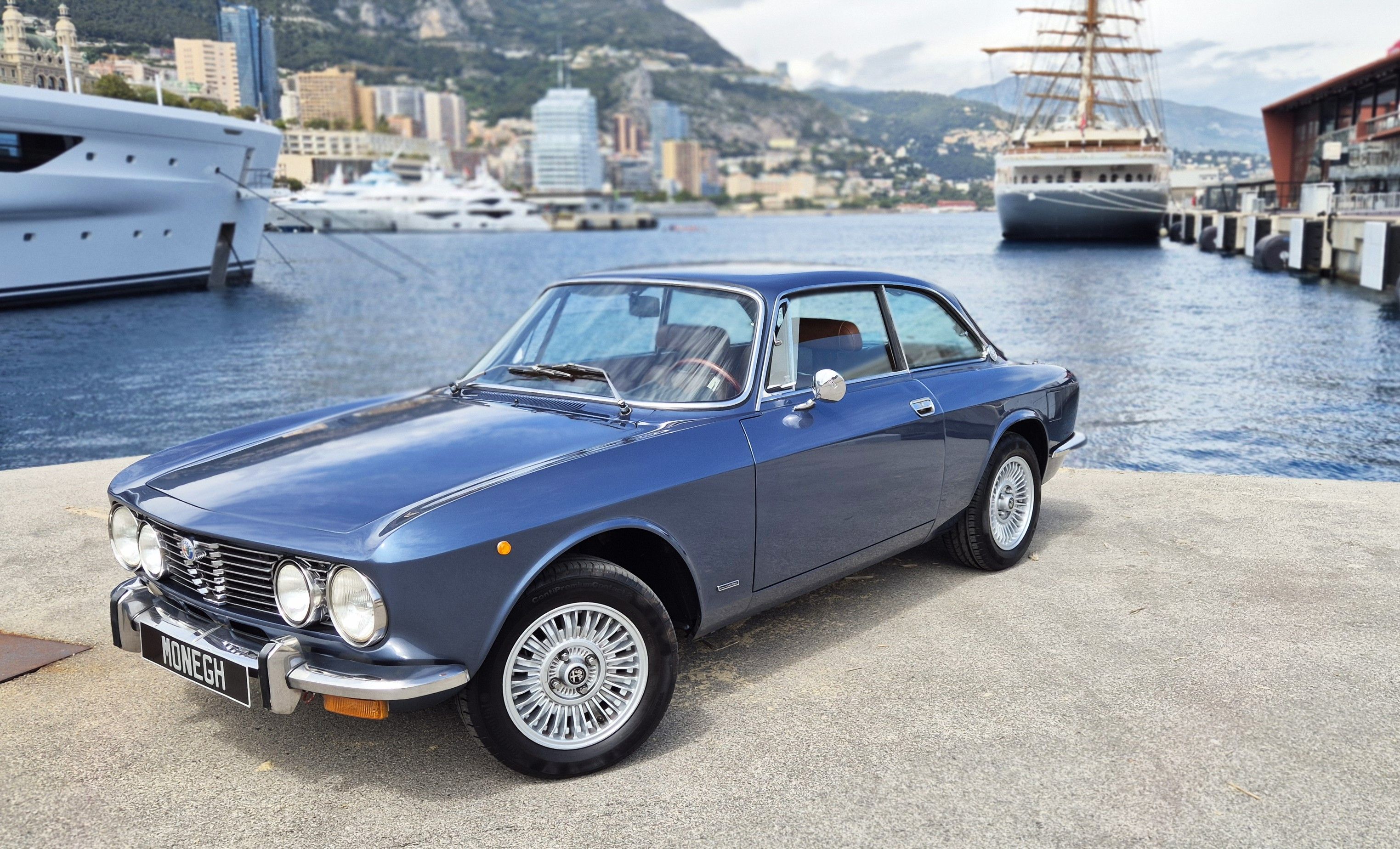 1975 Alfa Romeo GTV 2000, foto 1