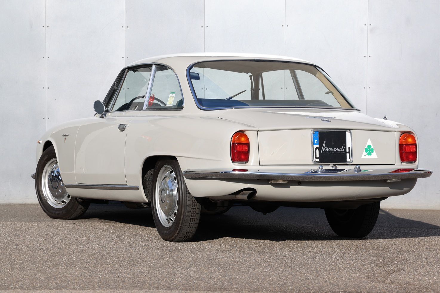 Alfa Romeo 2000 Sprint Coupé LHD, foto 2