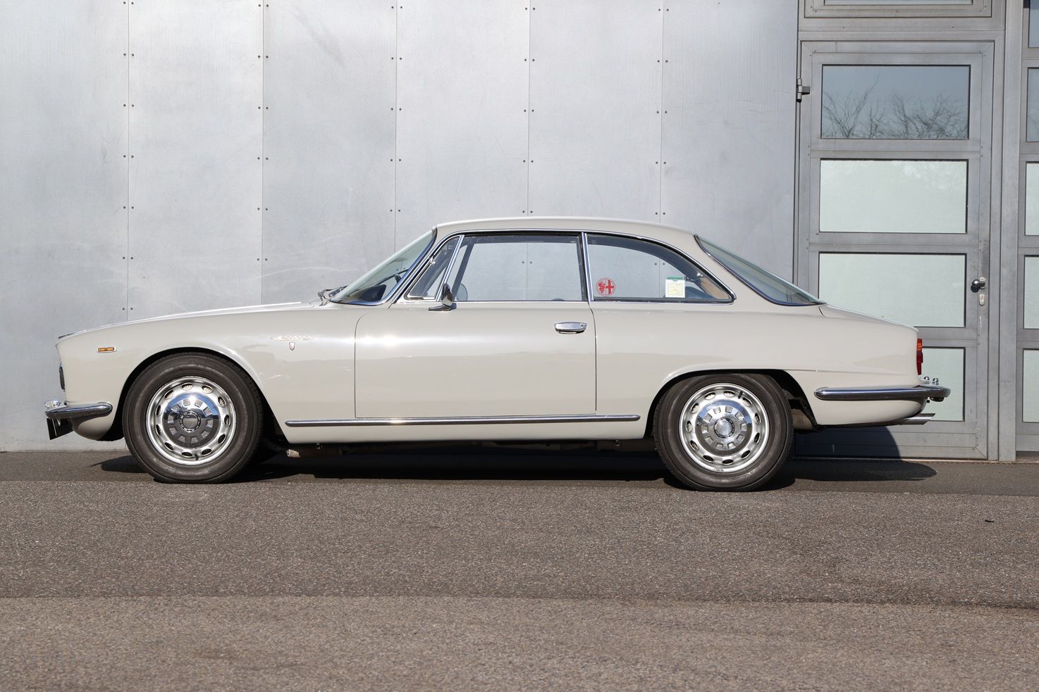 Alfa Romeo 2000 Sprint Coupé LHD, foto 5