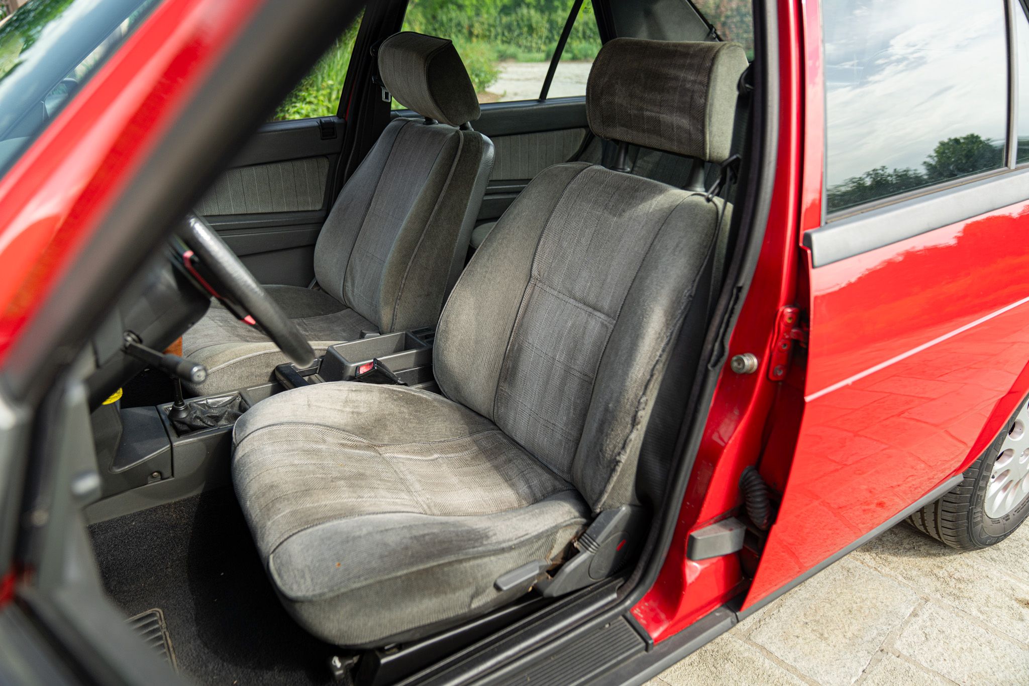 1991 Alfa Romeo 75, foto 12