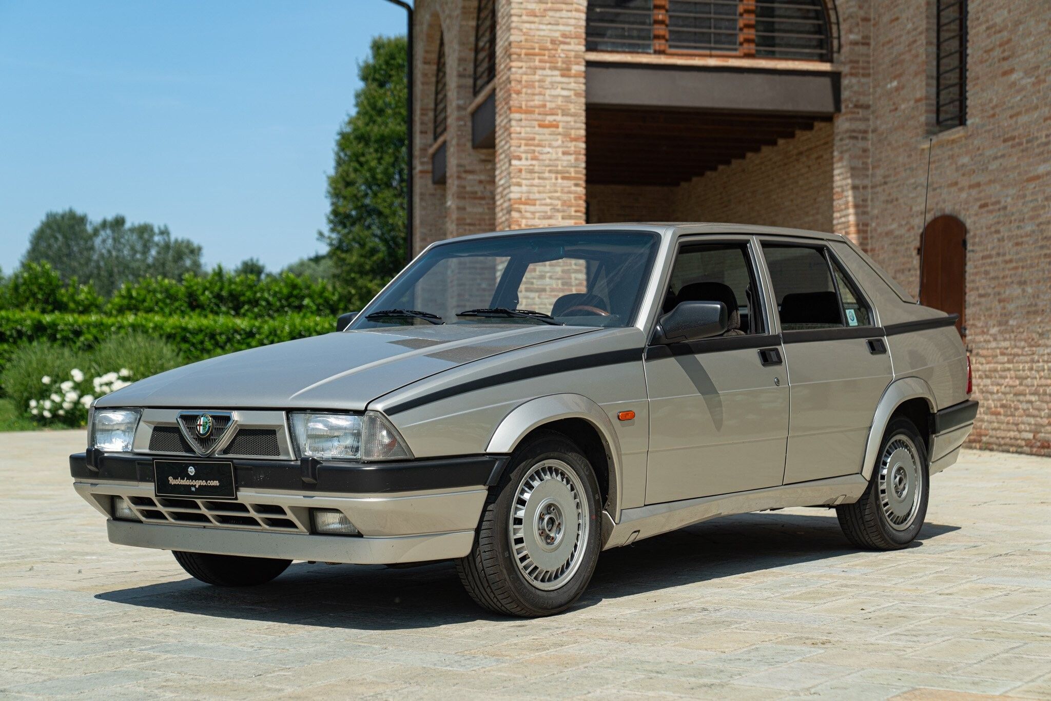1989 ALFA ROMEO 75 2.0, foto 1
