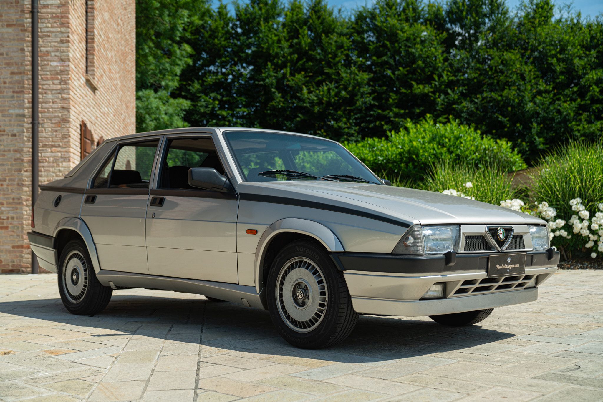 1989 ALFA ROMEO 75 2.0, foto 2