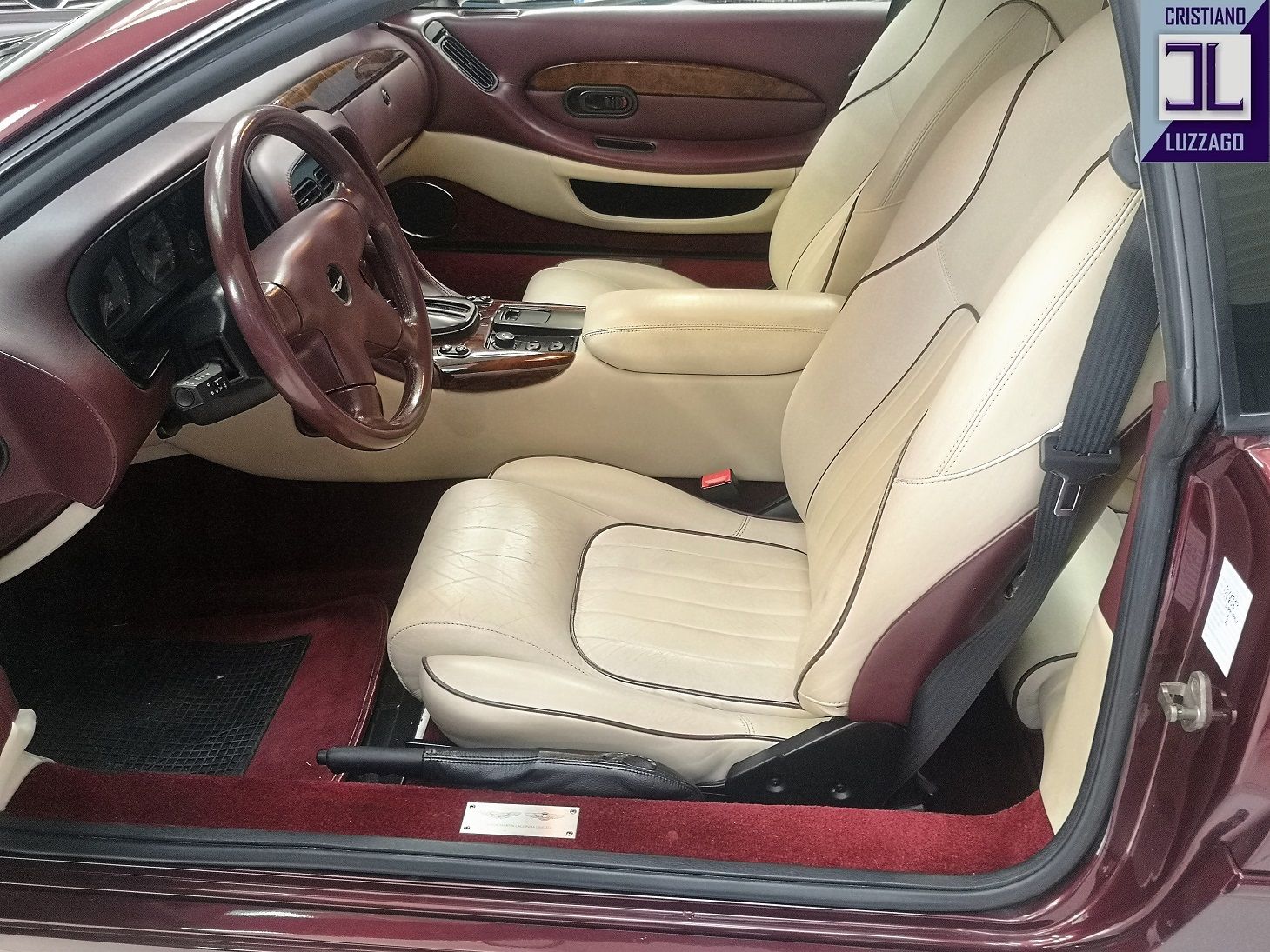 1995 ASTON MARTIN DB7 €42.800, foto 7
