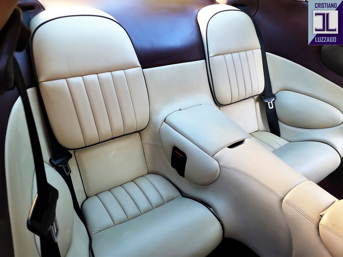 1995 ASTON MARTIN DB7 €42.800, foto 9
