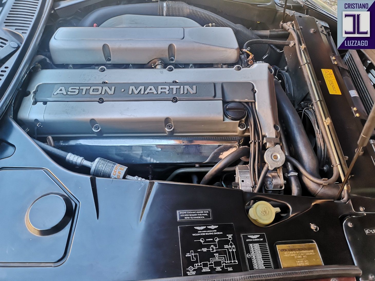 1995 ASTON MARTIN DB7 €42.800, foto 10
