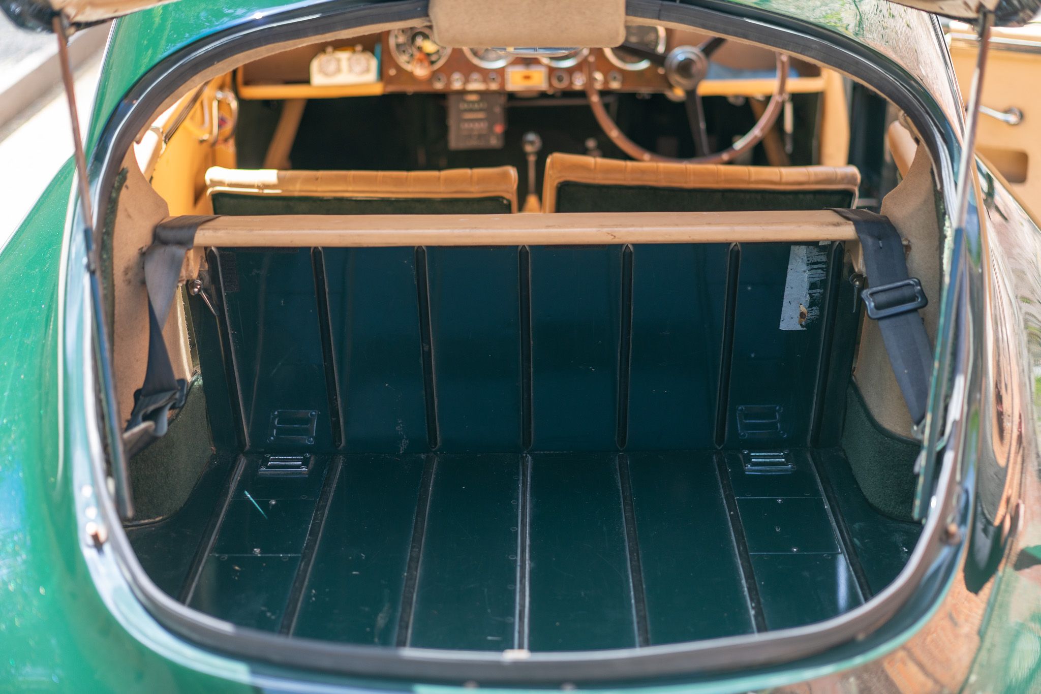 1954 Aston Martin DB2/4, foto 9