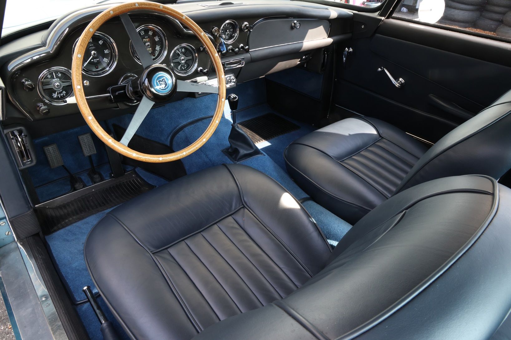 Aston Martin DB4 Series 1 LHD, foto 3