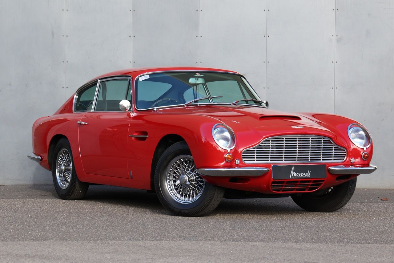 Aston Martin DB6 Saloon RHD, foto 1