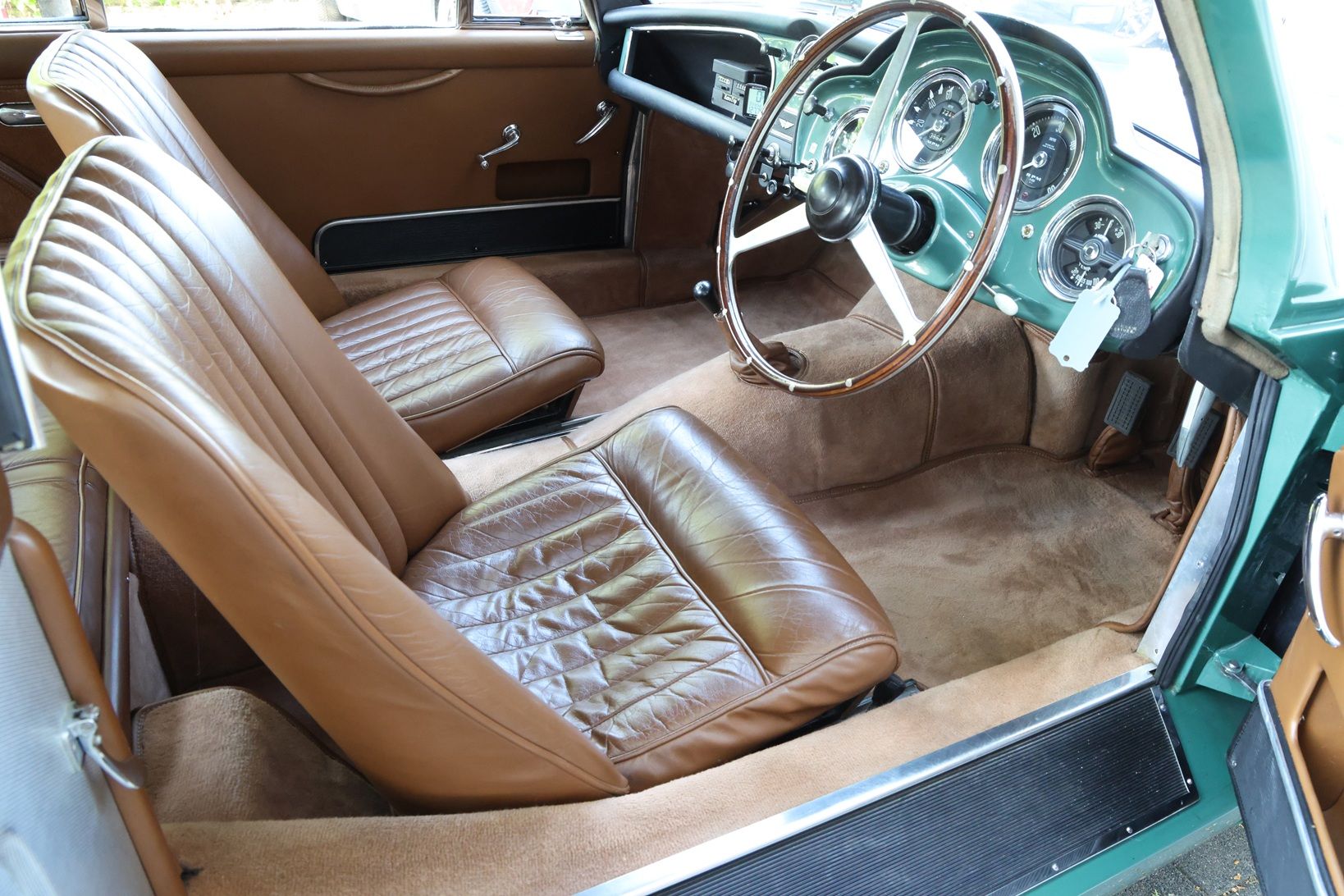 Aston Martin DB2/4 MK III 2-Door Coupé RHD, foto 3