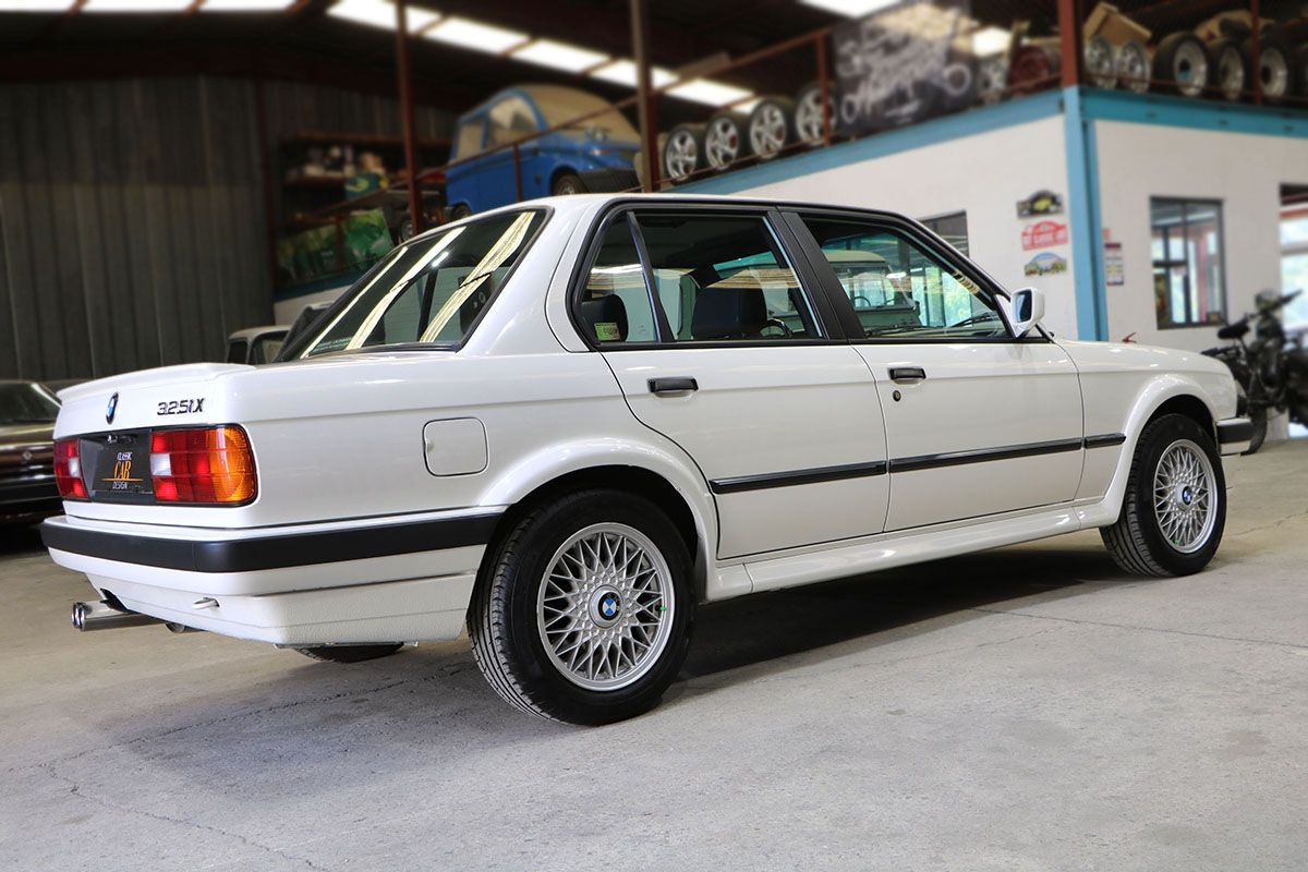 1990 BMW 3 Series E30 (1984 - 1991) 325ix Saloon, foto 6