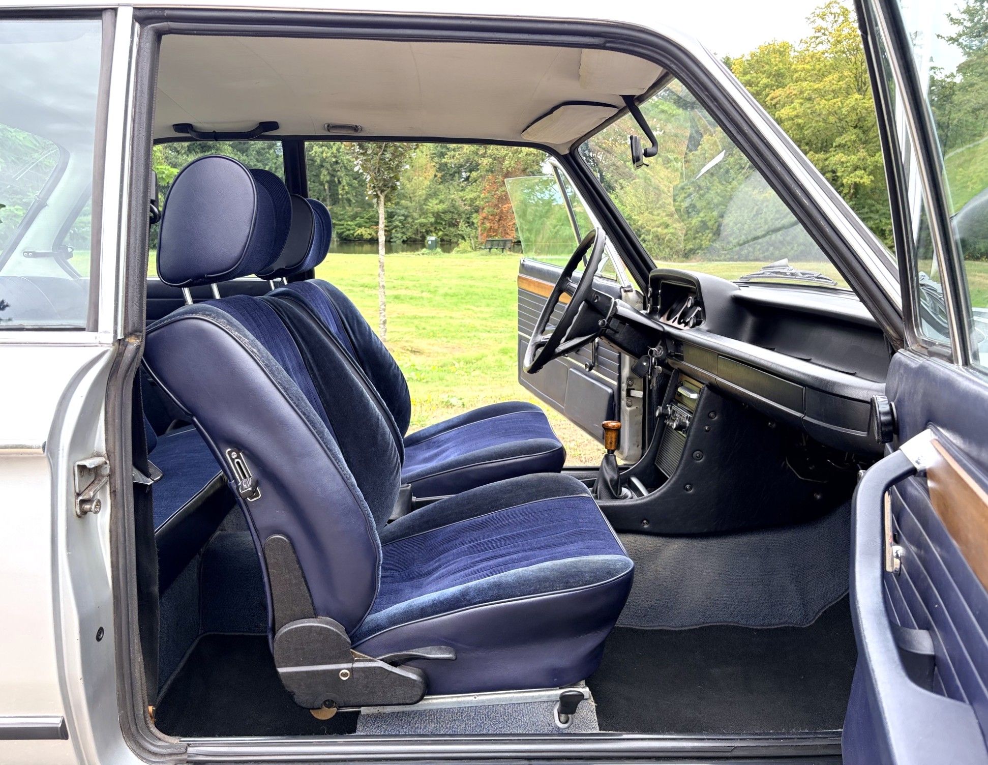 BMW 02 Series 2002 LUXUS Restored 22years 1 Owner., foto 5