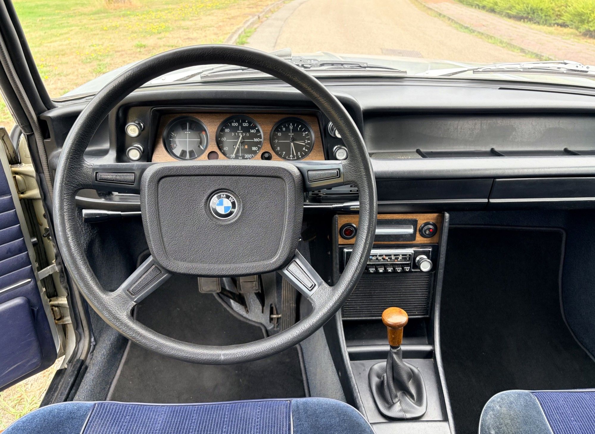 BMW 02 Series 2002 LUXUS Restored 22years 1 Owner., foto 6