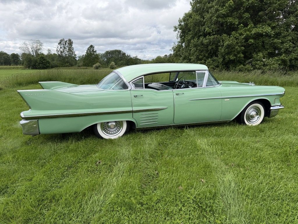 1958 Cadillac Deville Saloon Hard Top, foto 2