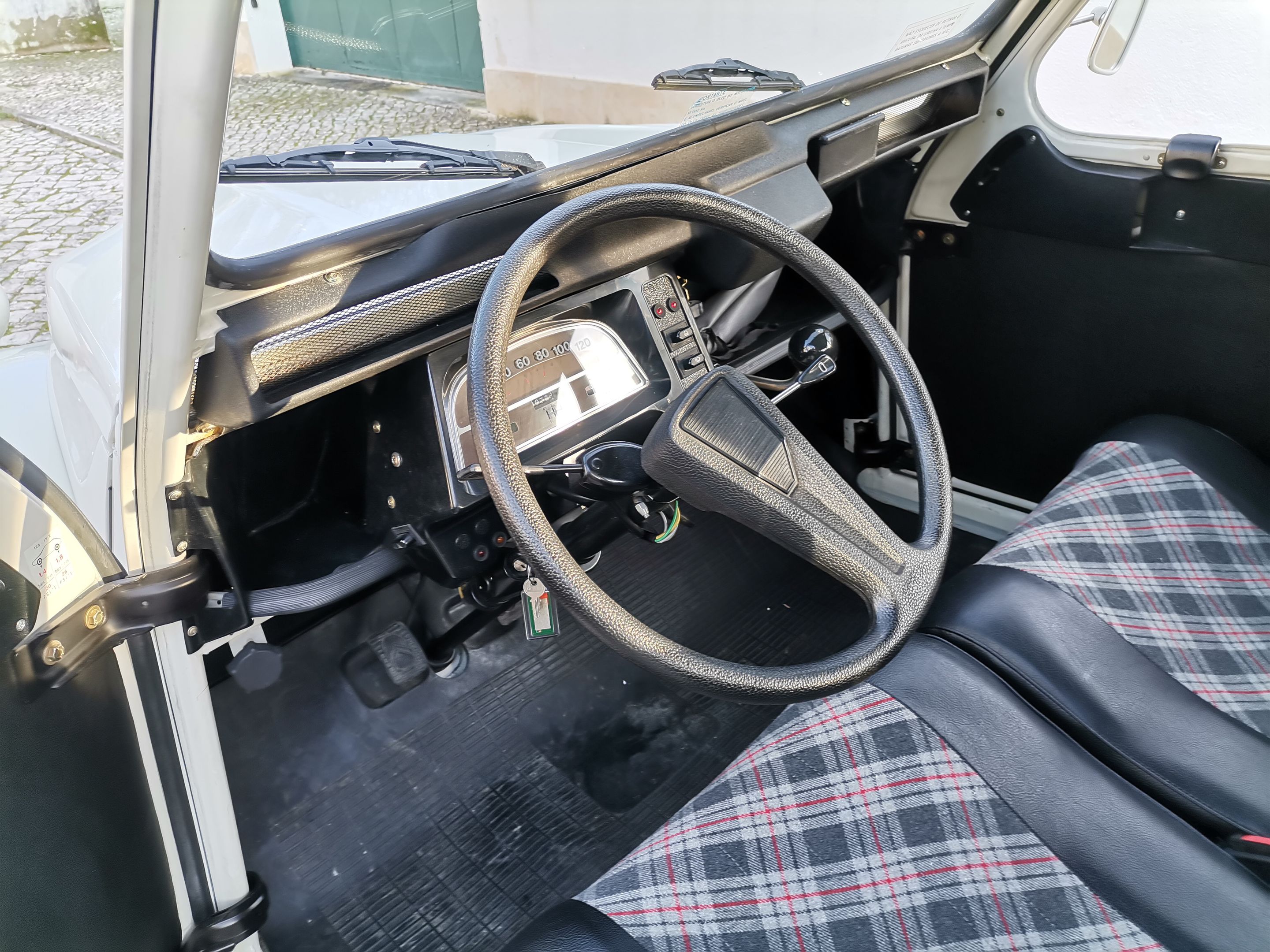 CITROEN 2CV WITH ONLY 700 KMS !!!, foto 7