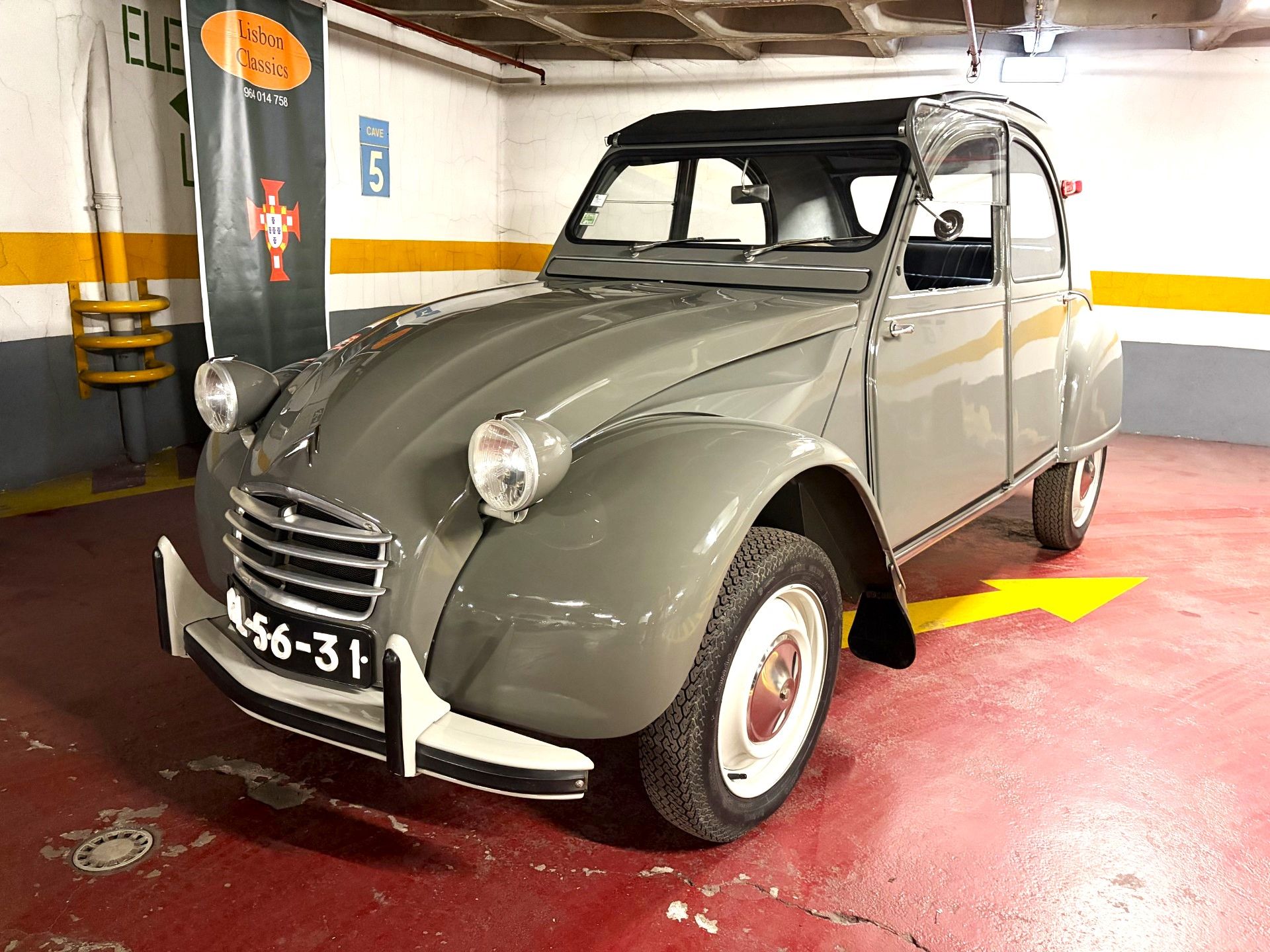 1966 Citroen 2CV 4 Hatchback, foto 1