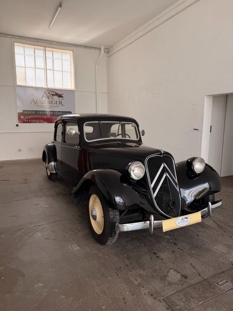1949 Citroen Traction Avant, foto 2