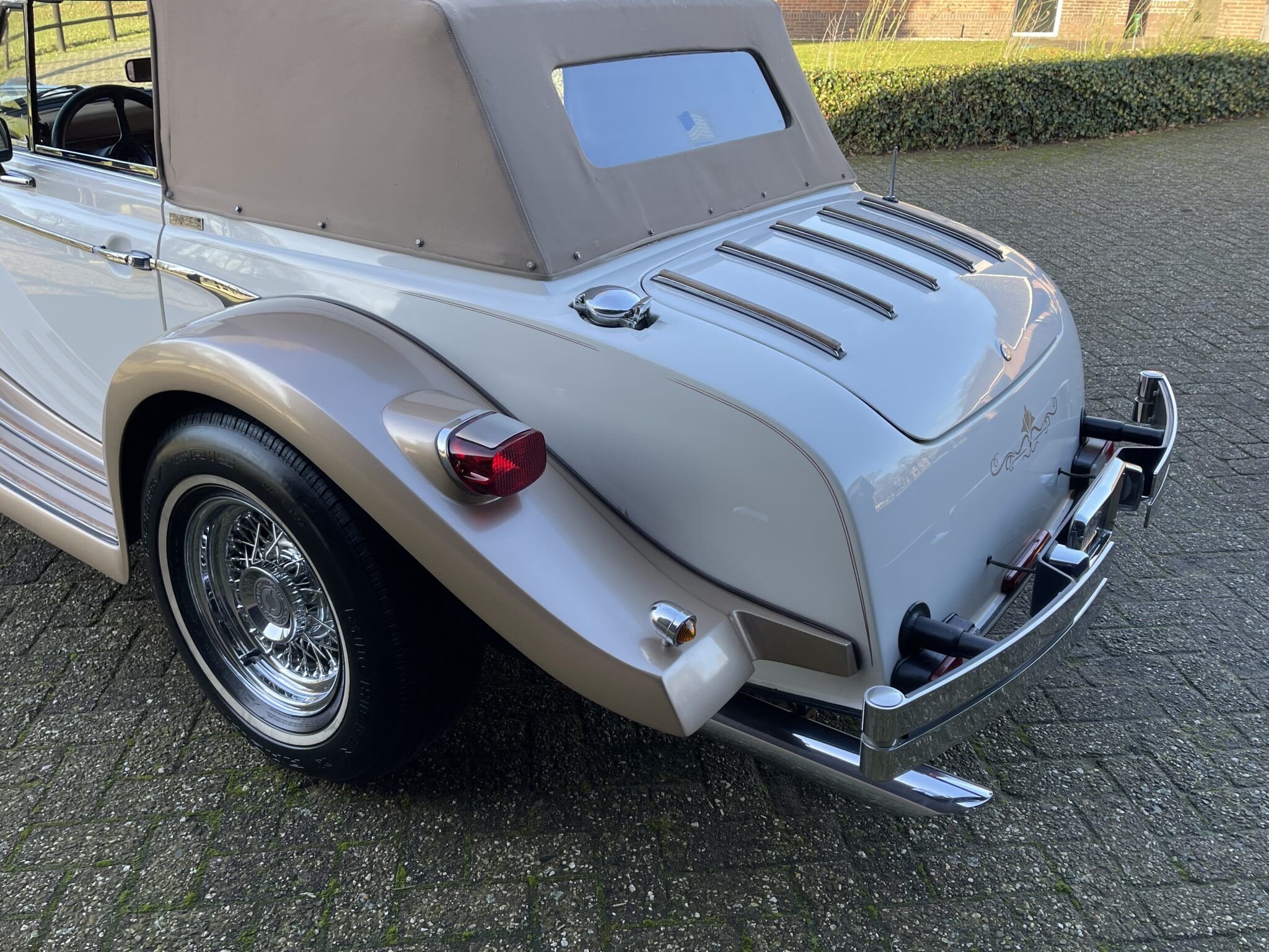 Clenet Series III Asha Roadster with only 21k miles from new, foto 5