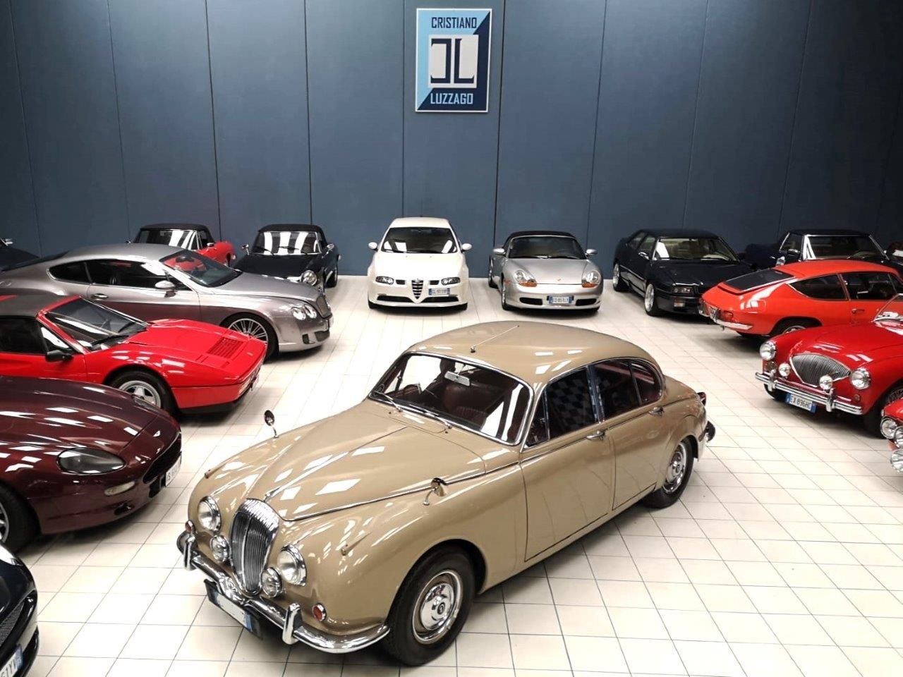 1969 DAIMLER 2500 V8 SALOON RHD, foto 1
