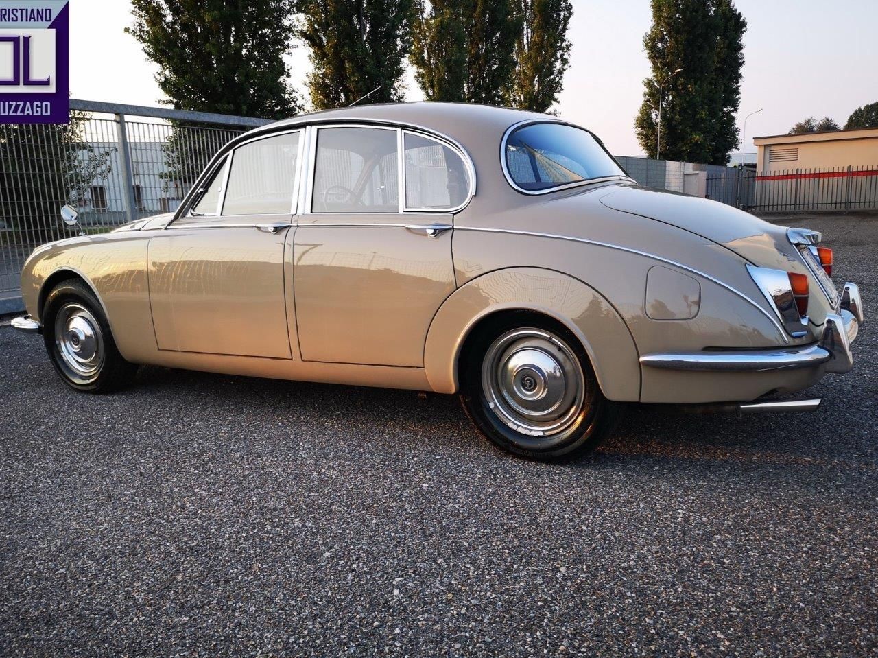 1969 DAIMLER 2500 V8 SALOON RHD, foto 5