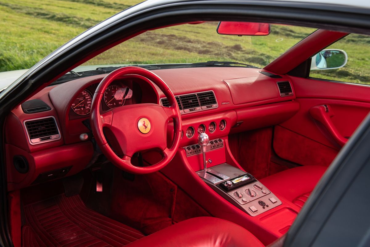 Very beautiful Ferrari 456 GTA from 1997 in white, foto 8