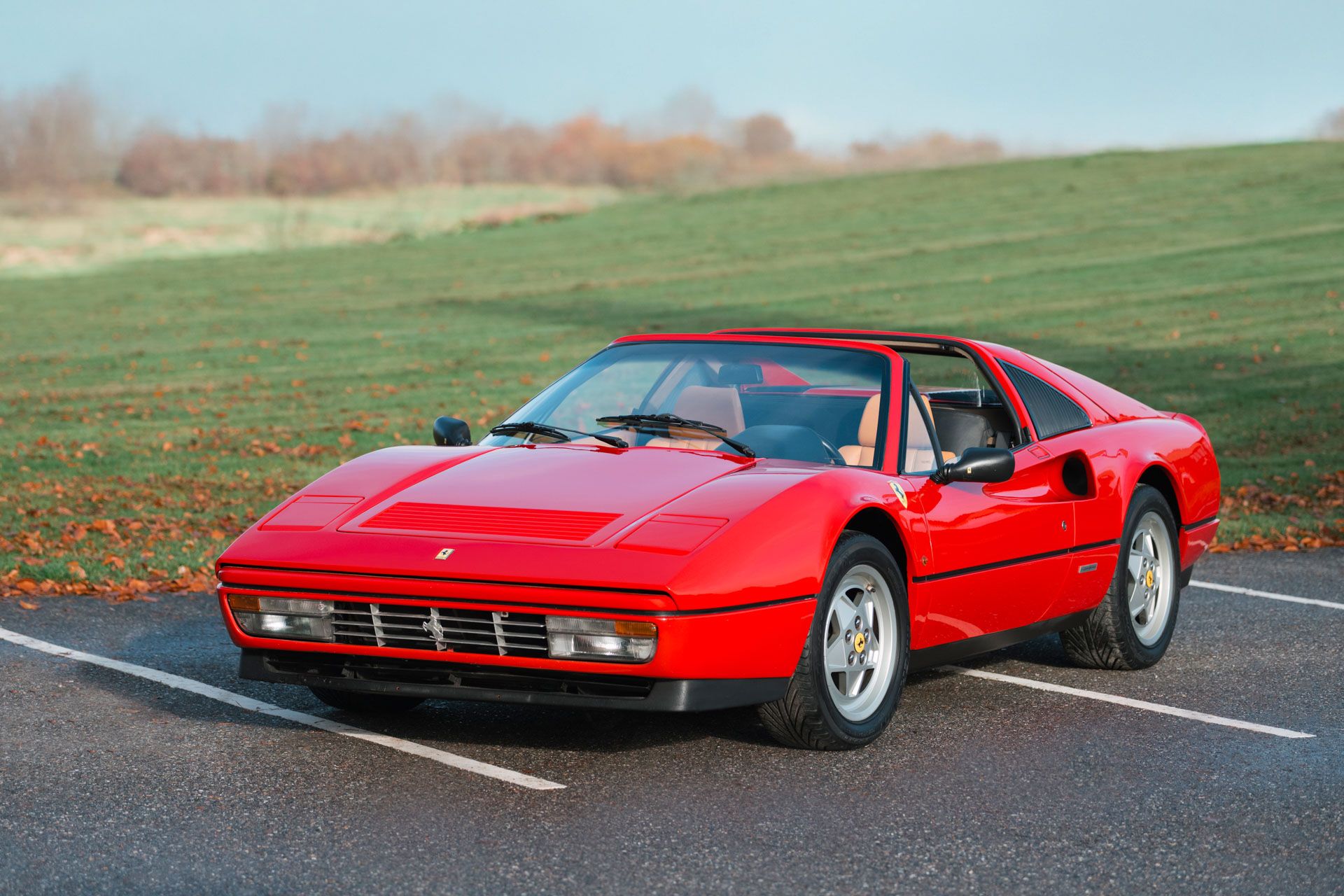 1989 Ferrari 328 GTS. 49.651 KM. Major service w. new belts, foto 1
