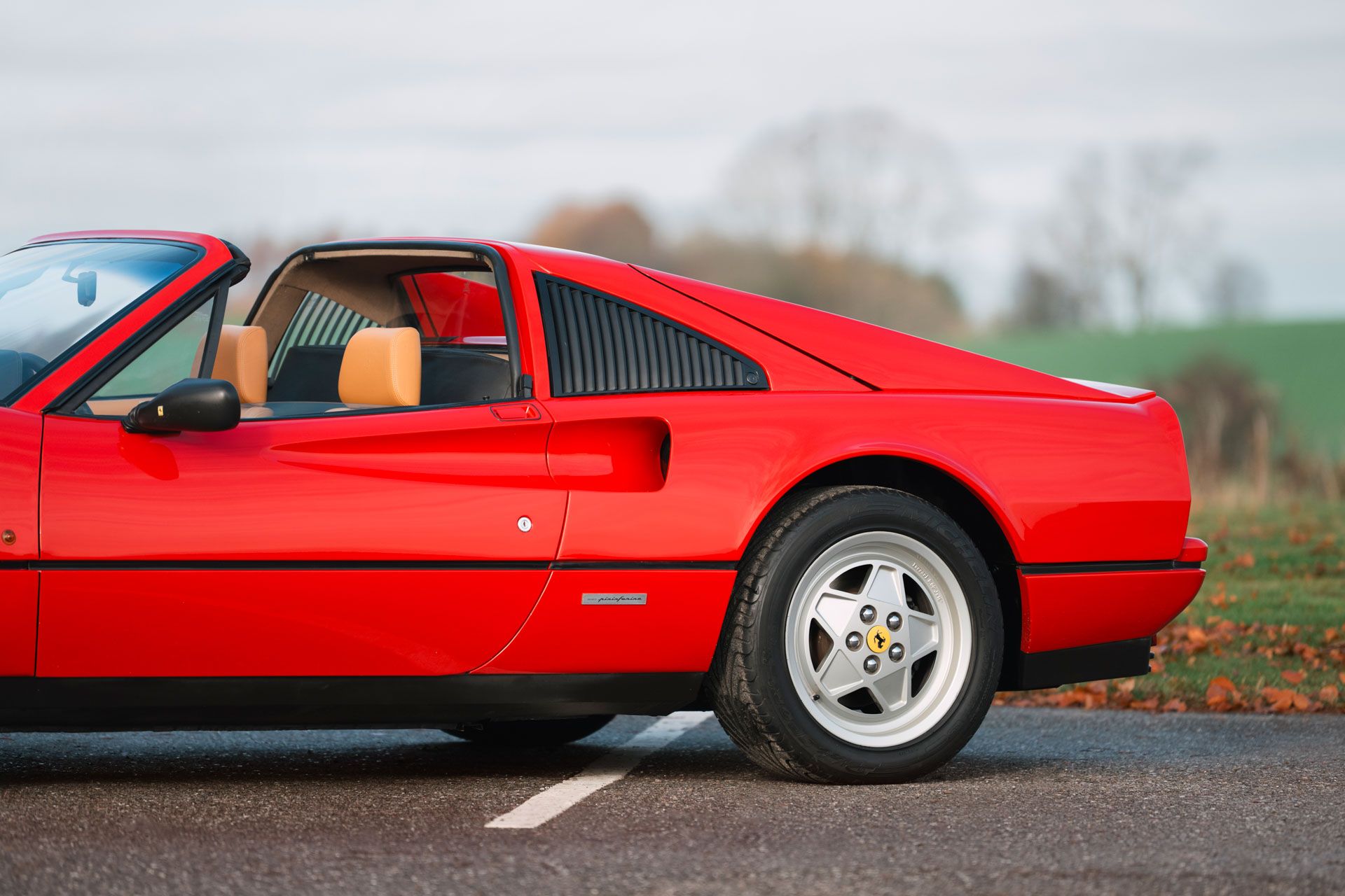 1989 Ferrari 328 GTS. 49.651 KM. Major service w. new belts, foto 6