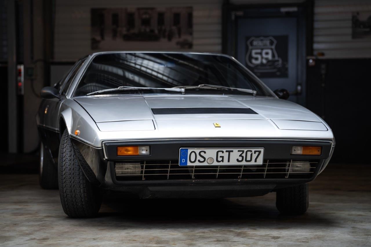 1976 Ferrari Dino 308 GT4, foto 1