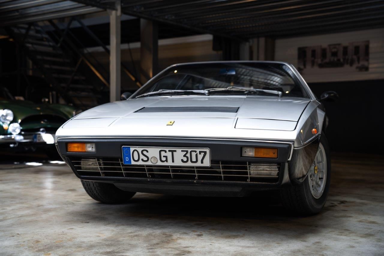 1976 Ferrari Dino 308 GT4, foto 2