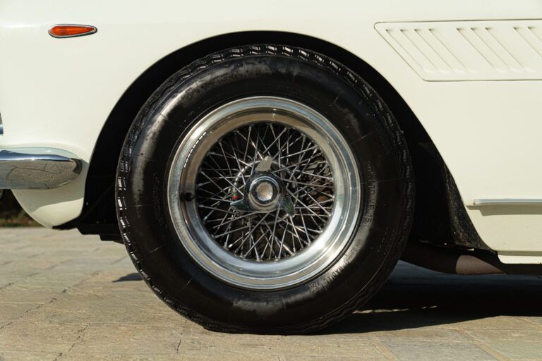 1964 FERRARI 330 GT 2+2 MK I, foto 11