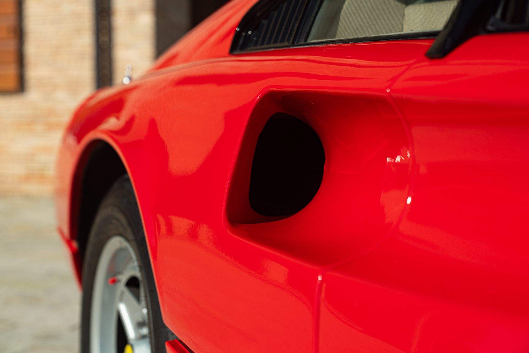 1982 FERRARI 208 GTB TURBO, foto 3