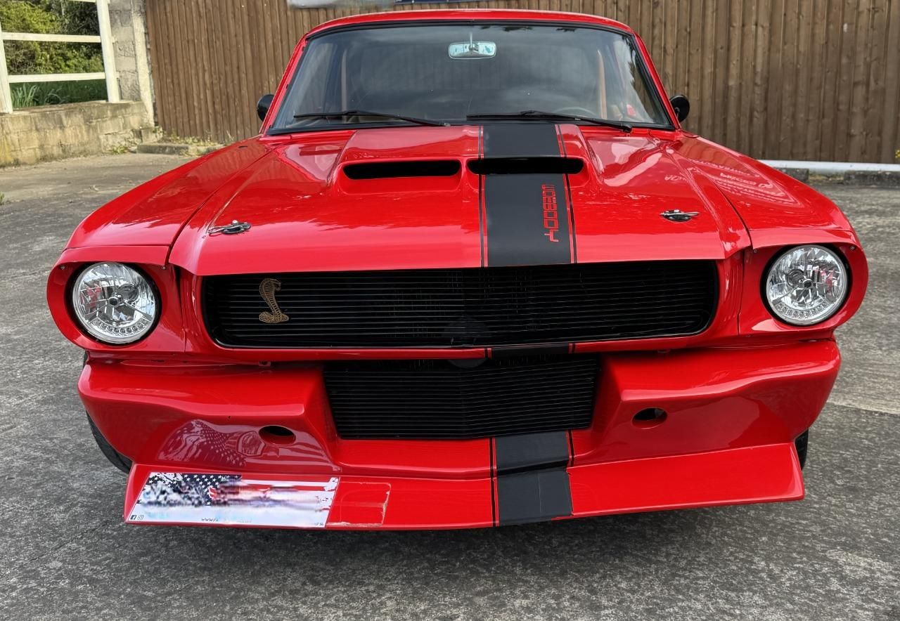 FORD Mustang COUPÉ GT RESTOMOD - 1966, foto 2
