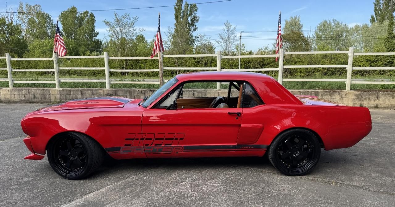FORD Mustang COUPÉ GT RESTOMOD - 1966, foto 4