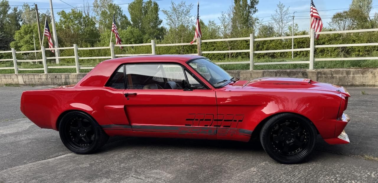 FORD Mustang COUPÉ GT RESTOMOD - 1966, foto 8