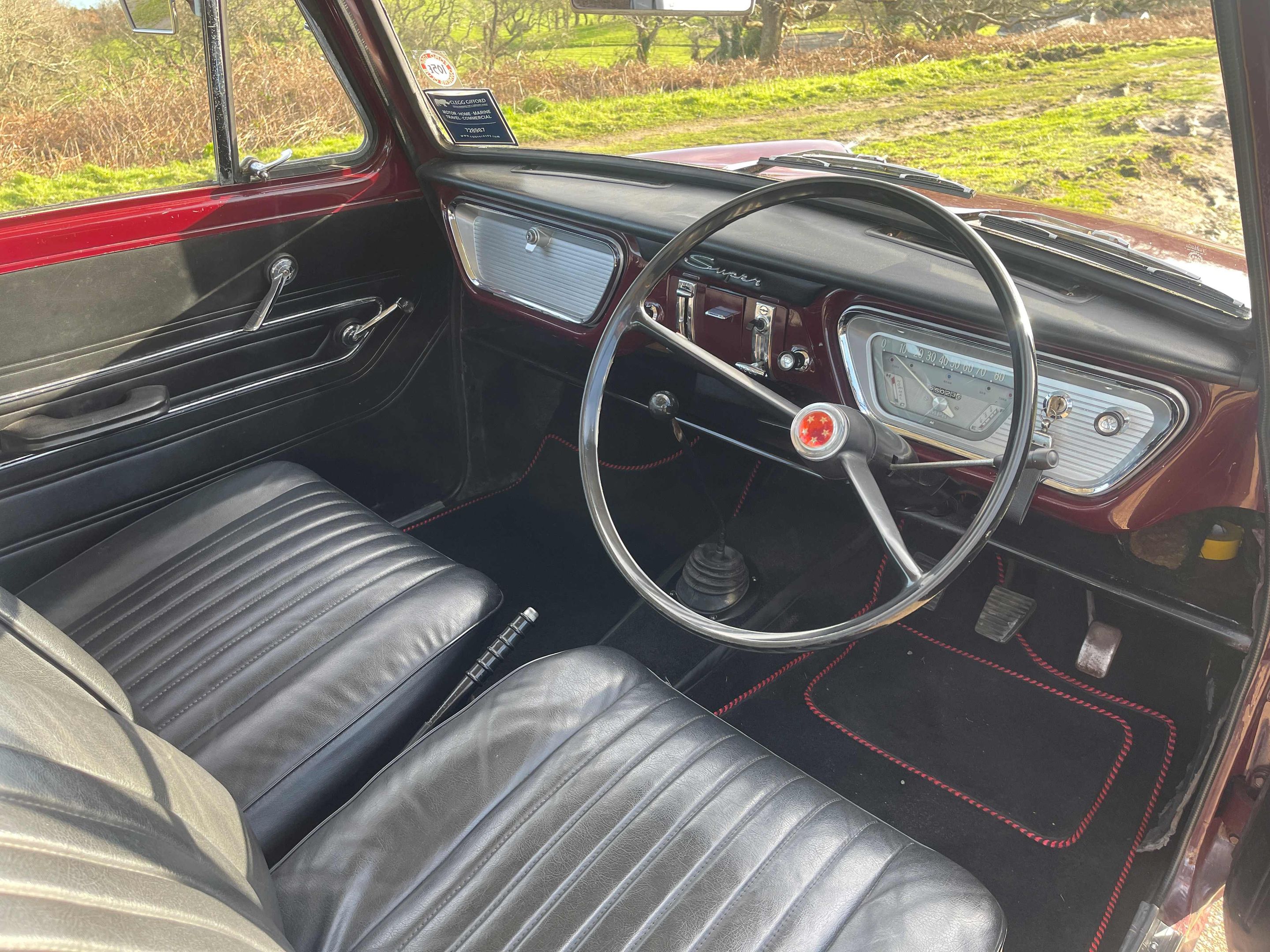 1966 Ford Anglia Super Saloon Vendre Voiture Ancienne De Collection 1966-ford-anglia-super-saloon-vendre-voiture-ancienne-de-collection