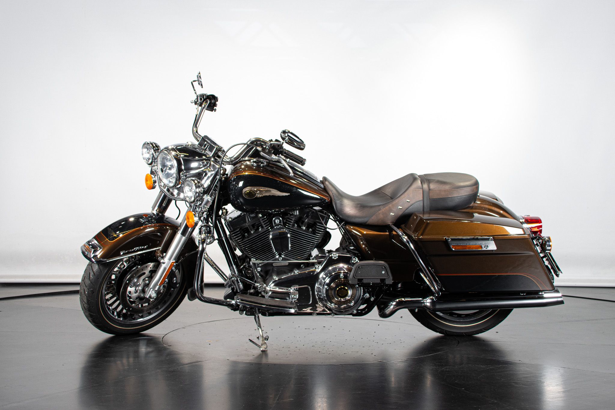 2013 Harley Davidson ROAD KING 110TH ANNIVERSARY Vendre Moto 2013-harley-davidson-road-king-110th-anniversary-vendre-moto