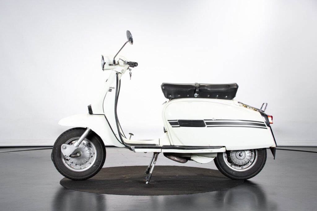 Dl 548 1970 Innocenti LAMBRETTA DL 150 “MACCHIA NERA” à vendre - moto ancienne ...