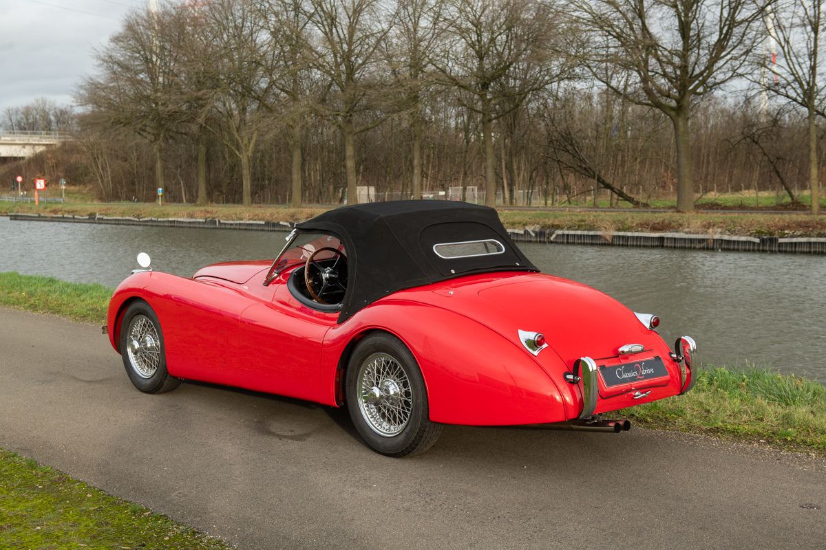 Fabulous Jaguar XK 120 Open-two-seater from 1951, foto 11