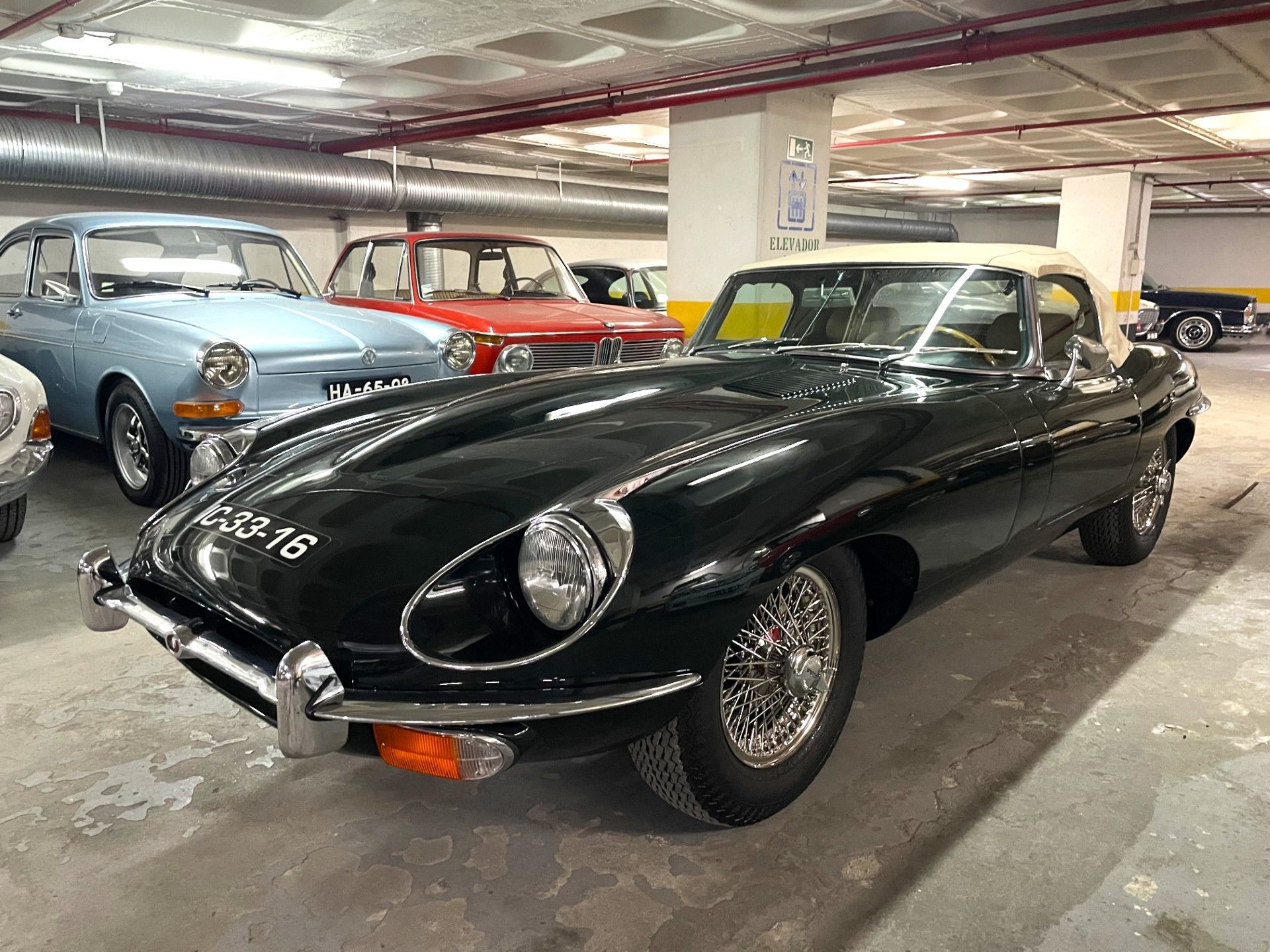 Jaguar E-Type SII 4.2 Cabriolet, foto 2