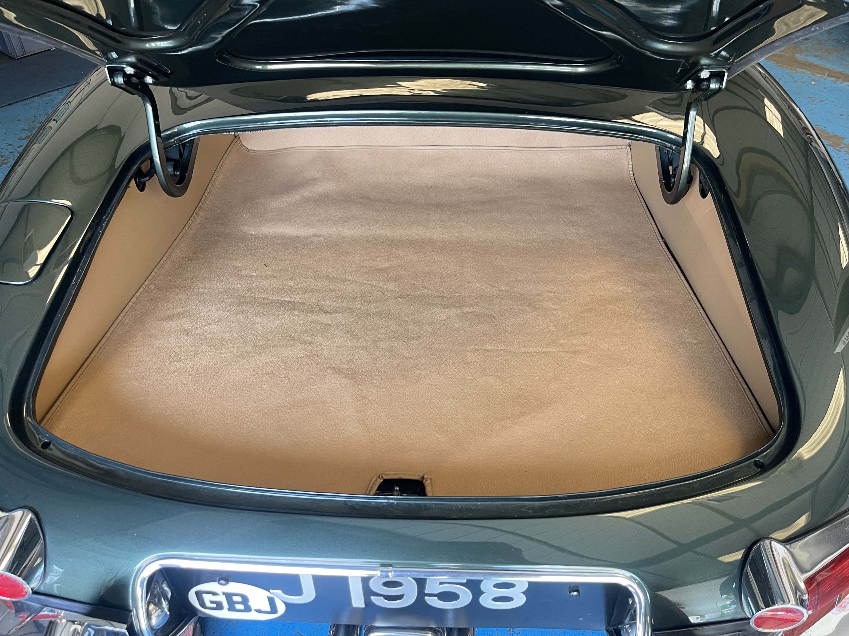 Jaguar E Type S1 3.8 Roadster - LHD, foto 8