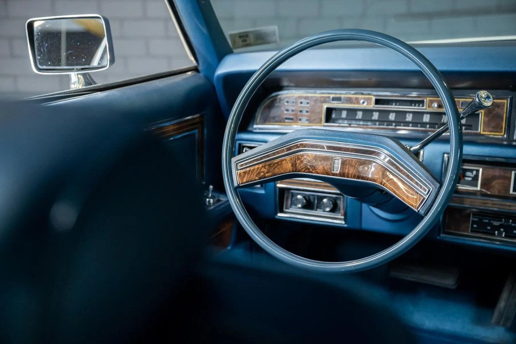 1977 Lincoln Continental Coupe (1 owner, original paint), foto 7