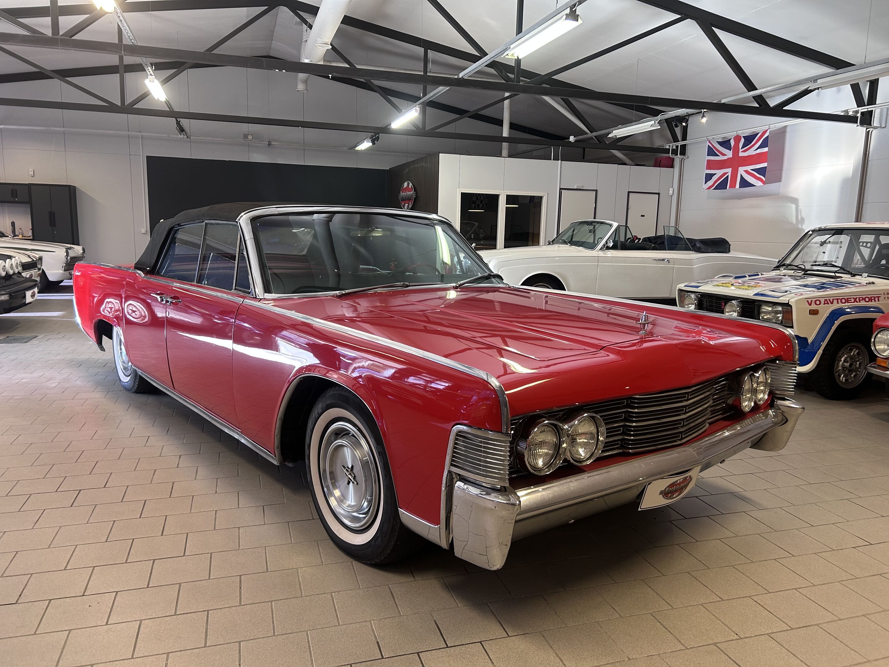 Lincoln Continental 4-Door Convertible, foto 1