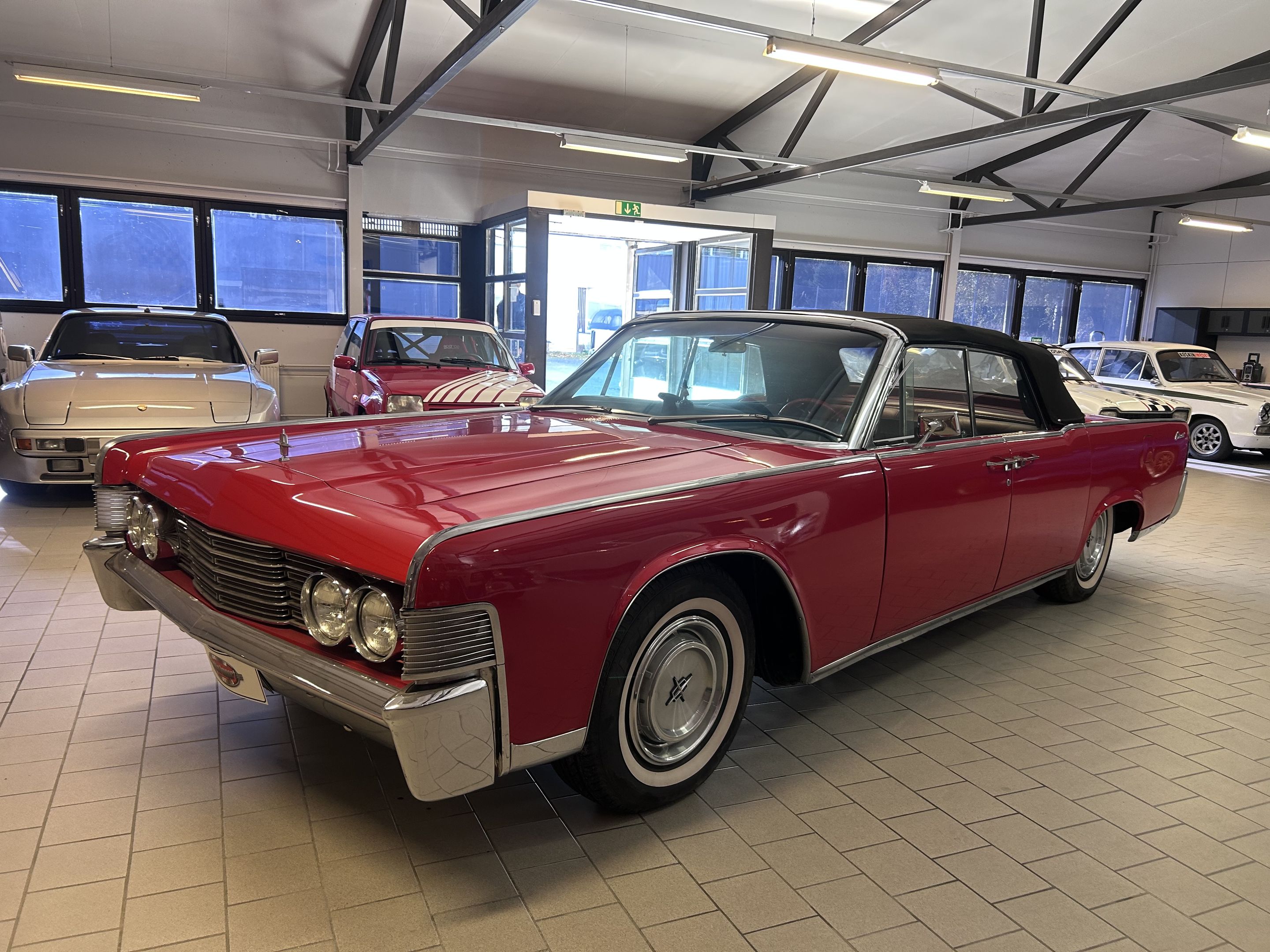 Lincoln Continental 4-Door Convertible, foto 2
