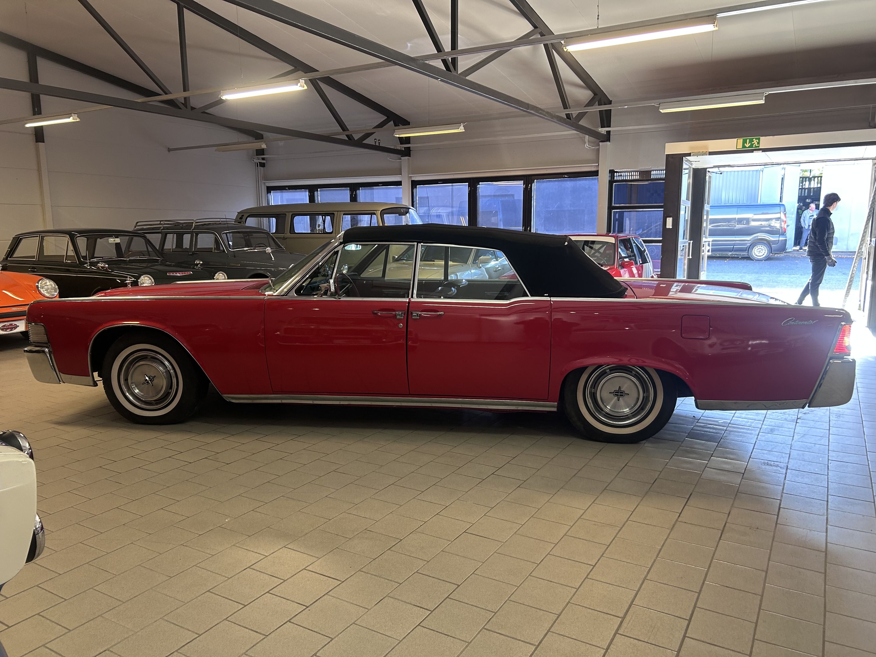 Lincoln Continental 4-Door Convertible, foto 4