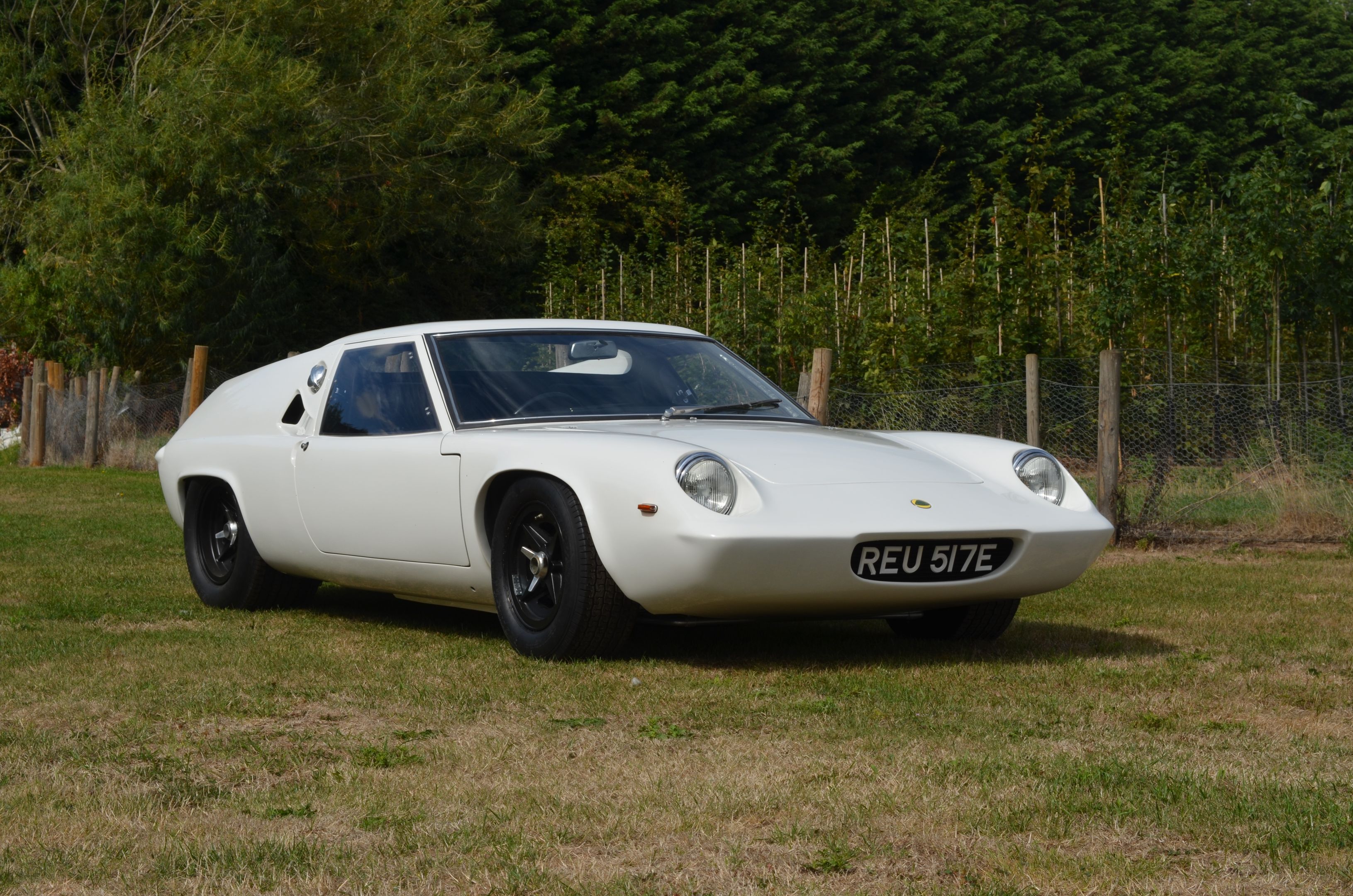 Lotus 47GT Continuation, foto 1
