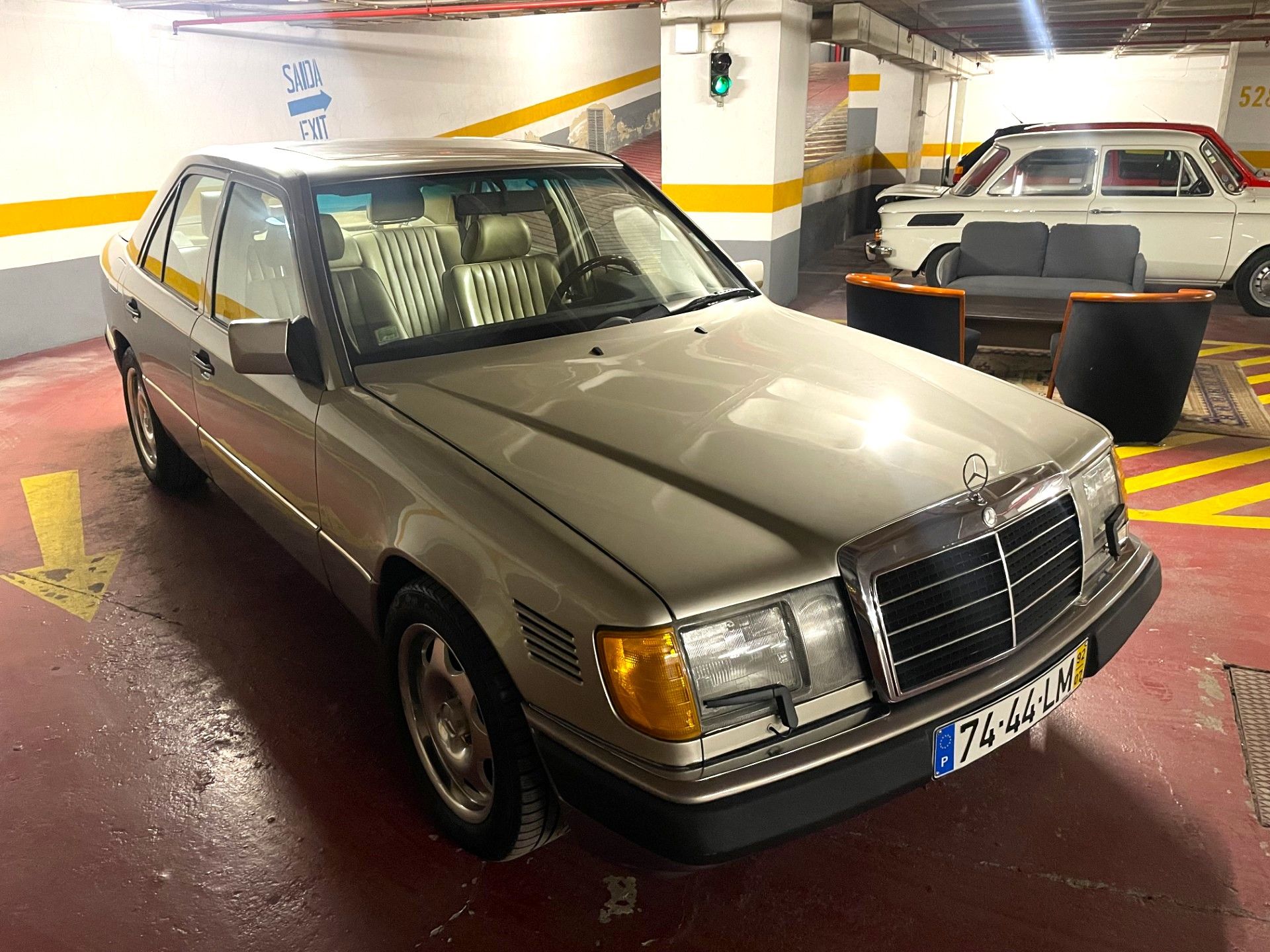 Mercedes-Benz 300 D 2.5 Turbo (W124), foto 5