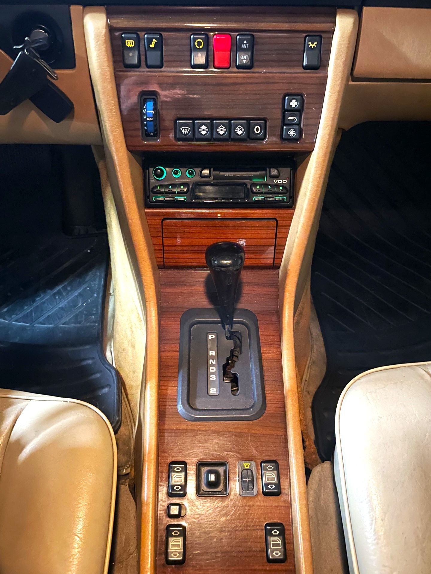 Mercedes-Benz 300 D 2.5 Turbo (W124), foto 10