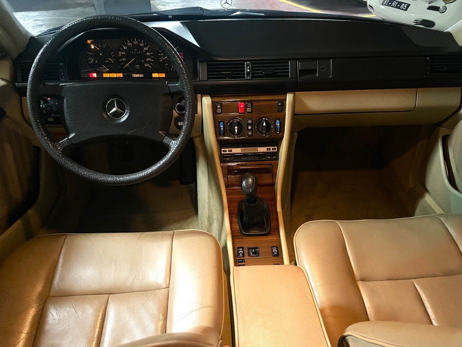 Mercedes-Benz 230 E (W124), foto 7