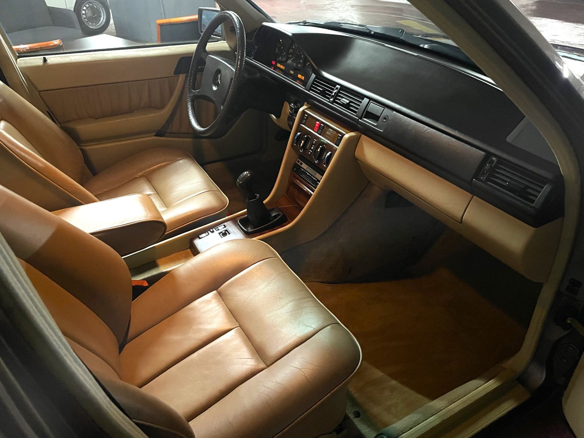 Mercedes-Benz 230 E (W124), foto 10