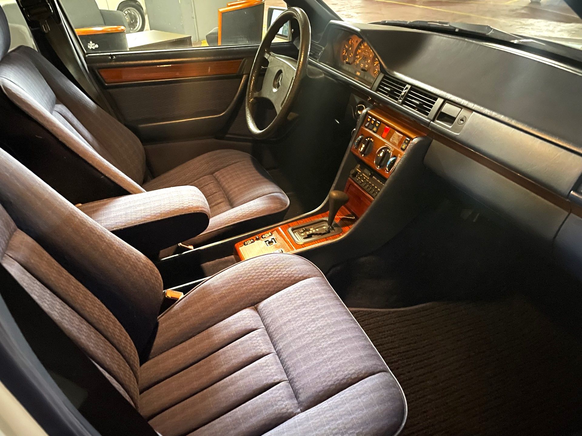 Mercedes-Benz 230 TE (W124), foto 9
